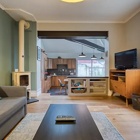 Holiday home Enora Maison Chaleureuse Avec Jardin *